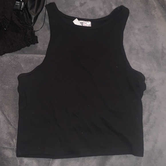 Black crop top bundle - Picture 4 of 4